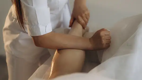 Goldilocks Massage -foot and calf Massage